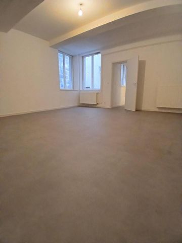 Location Appartement 2 pièces 67m² CLERMONT FERRAND 63000 - Photo 2
