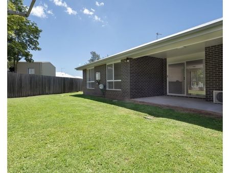 Stylish, Spacious Unit - Photo 5