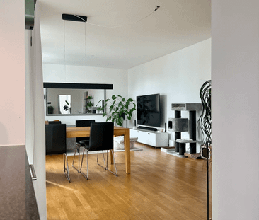 Moderne 4.5-Zimmer-Wohnung mit 2 Balkonen und 2 Badezimmer mitten i... - Foto 1
