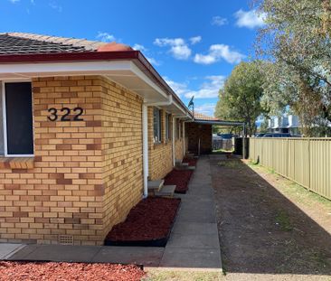 SOUTH TAMWORTH - Convenient One Bedroom Unit - Photo 4