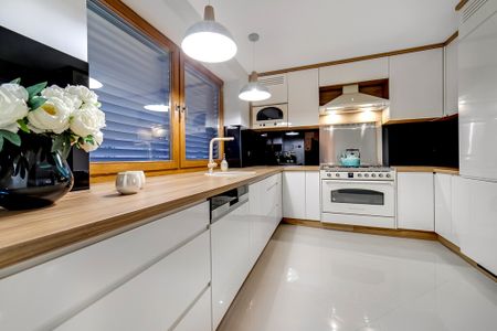 Dom, garaż, kominek, Centrum - Zdjęcie 5