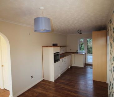 Modern Three Bedroom Detached House in Newton, Preston - Photo 6