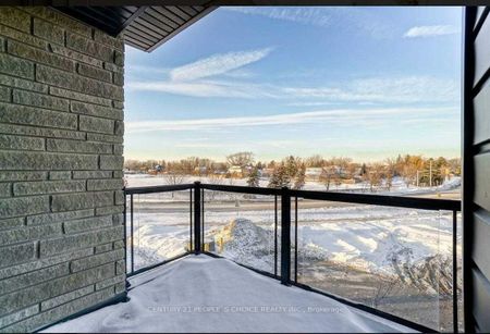 For Lease - 590 North Service Road, Hamilton, Ontario - Photo 2