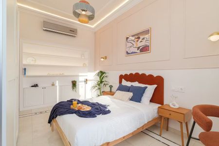 Carrer de Roger de Llúria, Barcelona, Catalonia 08009 - Photo 4