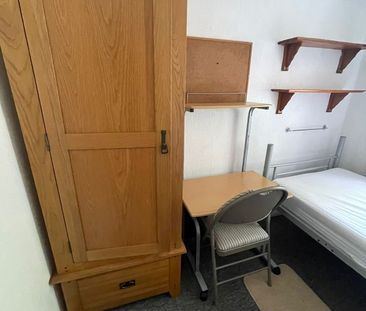 Room in a Shared House, The Avenue, BN2 - Photo 5