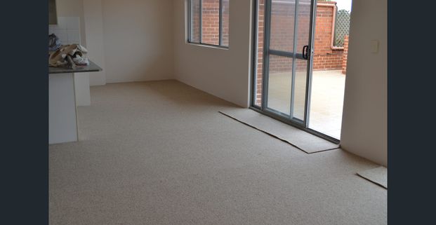 Spacious Top Floor 2 Bedroom Unit with Massive Sunny Terrace!!! - Photo 1