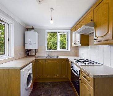 4 bedroom terraced house to rent - Photo 6