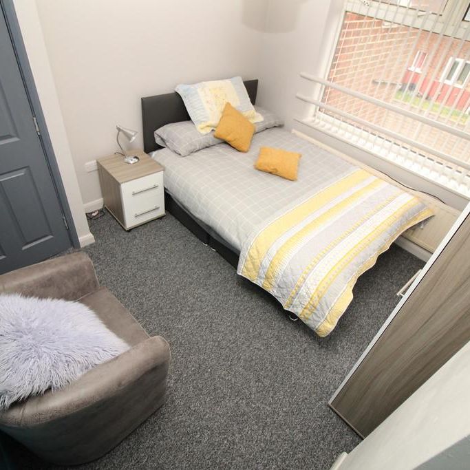 1 bedroom in a house share to rent - Photo 1