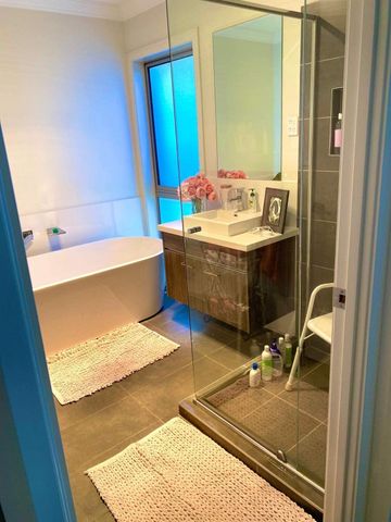 Kellyville - Photo 4