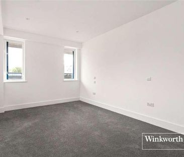 Arcadia Avenue, London, N3 - Photo 6