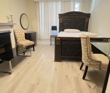 For Lease - 25 Barnesdale Avenue, Hamilton, Ontario - Photo 2