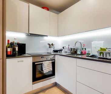 Studio to rent - Photo 5