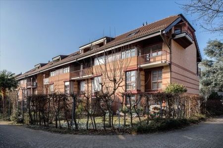 Renovated maisonette apartment with sitting area in the garden - Photo 2