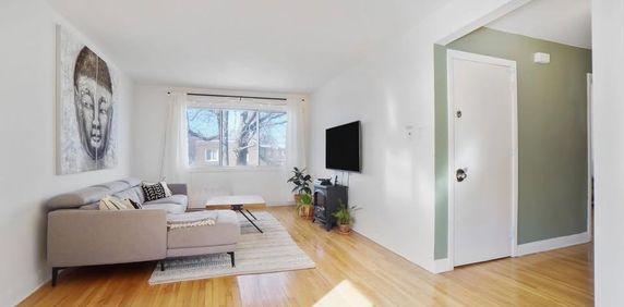 5½ lumineux rénové à Laval-des-Rapides – Disponible immédiatement. - Photo 2