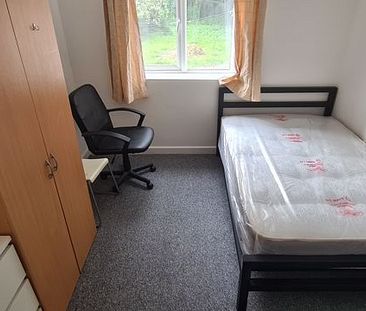 Lower Road Beeston, Nottingham - Photo 5