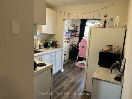 For Lease - 43 Wayne Avenue Unit# 2, Oshawa, Ontario - Photo 3