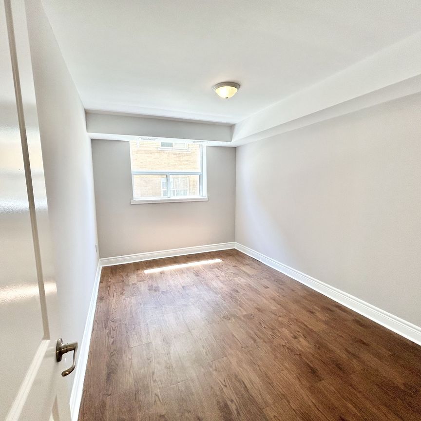 For Lease - 100 Twenty Fifth Street Unit# 14, Toronto, Ontario - Photo 1