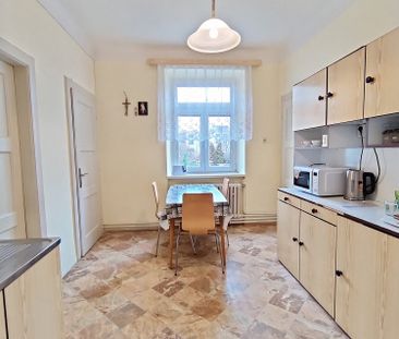 Pronájem pokoje 136 m² - Fotografie 2