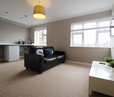 Studio to rent - Photo 6
