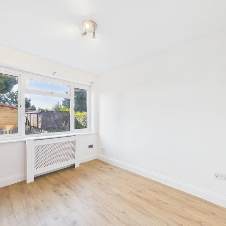 2 bedroom maisonette to rent - Photo 1