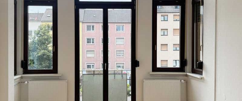 *** BESTE LAGE - MITTENDRIN *** stilvoll sanierte Citywohnung! - Foto 1