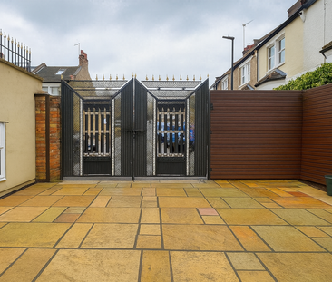 3 bedroom semi-detached house to rent - Photo 5