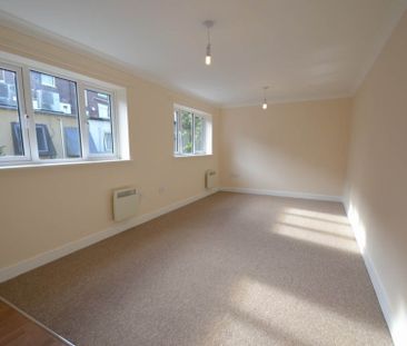 Cathedral Street, Norfolk - Photo 5