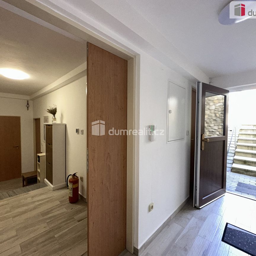 Pronájem bytu 1+1 30 m² - Photo 1