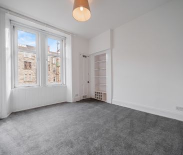 Woodcroft Avenue - Photo 4