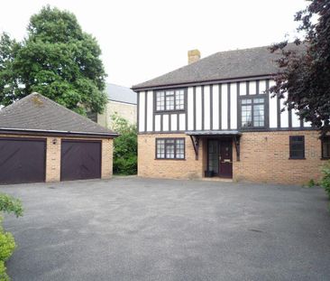 4 bedroom detached house to rent - Photo 6