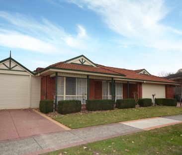 18 Goldentree Drive, Chirnside Park - Photo 4
