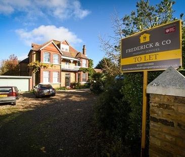 8 bedroom detached house to rent - Photo 1