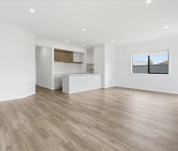 BRAND NEW BUILD IN TARNEIT FOR RENT - Photo 1