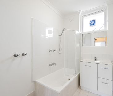 8/50 Liddiard Street, Hawthorn, VIC, 3122 - Photo 5