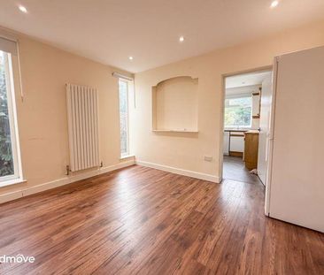 3 bedroom detached house to rent - Photo 2