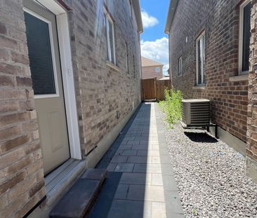 For Lease - 1008 Wrenwood Drive Unit# (2 Bdrm Unit), Oshawa, Ontario - Photo 1