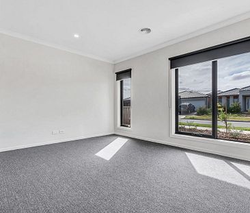 5 Somerdale Avenue, Wyndham Vale. - Photo 4