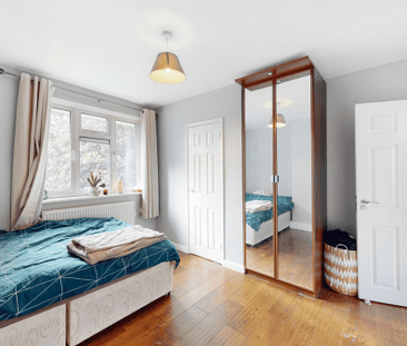 Chilcot Close, London, E14 - Photo 6