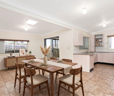 A Refined Sanctuary of Contemporary Style and Space - Photo 3