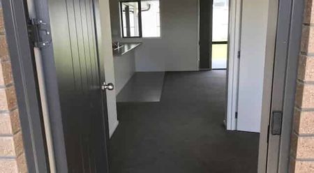 Spacious 4 bedroom, 2 bathroom in Rototuna - Photo 5