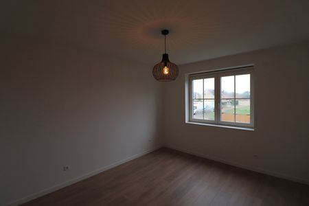 Nieuwbouwwoning met 3 slaapkamers, zolder, tuin en 2 autostaanplaatsen. - Photo 5