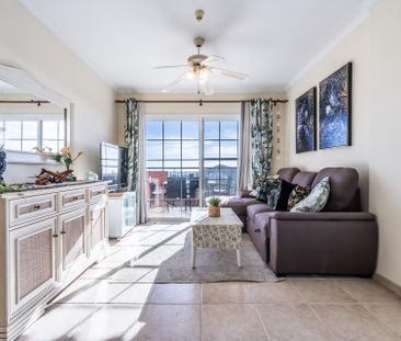 Apartamento con terraza y vistas en Los Cristianos – 0067-04600 - Foto 1