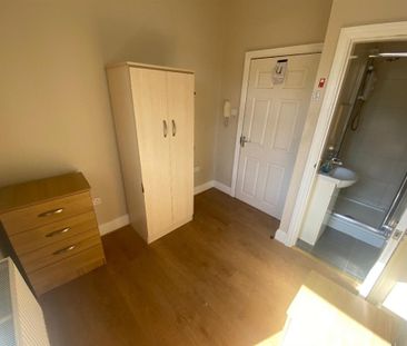 Aigburth Road, Liverpool, L17 4JU - Photo 2