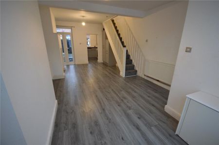 2 bedroom terraced house to rent - Photo 2