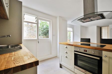 2 bedroom flat to rent - Photo 5