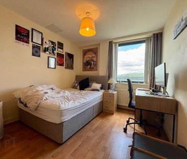 20 Victoria Place, Belfast, BT12 5GE - Photo 4