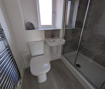 2 bedroom apartment to rent - Photo 6