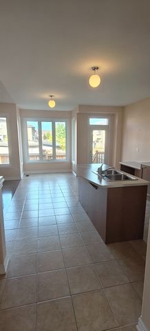 For Lease - 128 Glad Park Avenue, Whitchurch-Stouffville, Ontario - Photo 5
