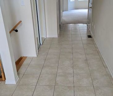 For Lease - 106 Bonnie Braes Drive, Brampton, Ontario - Photo 2