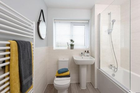 3 bedroom semi-detached house to rent - Photo 3